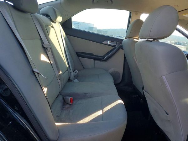 2013 KIA FORTE