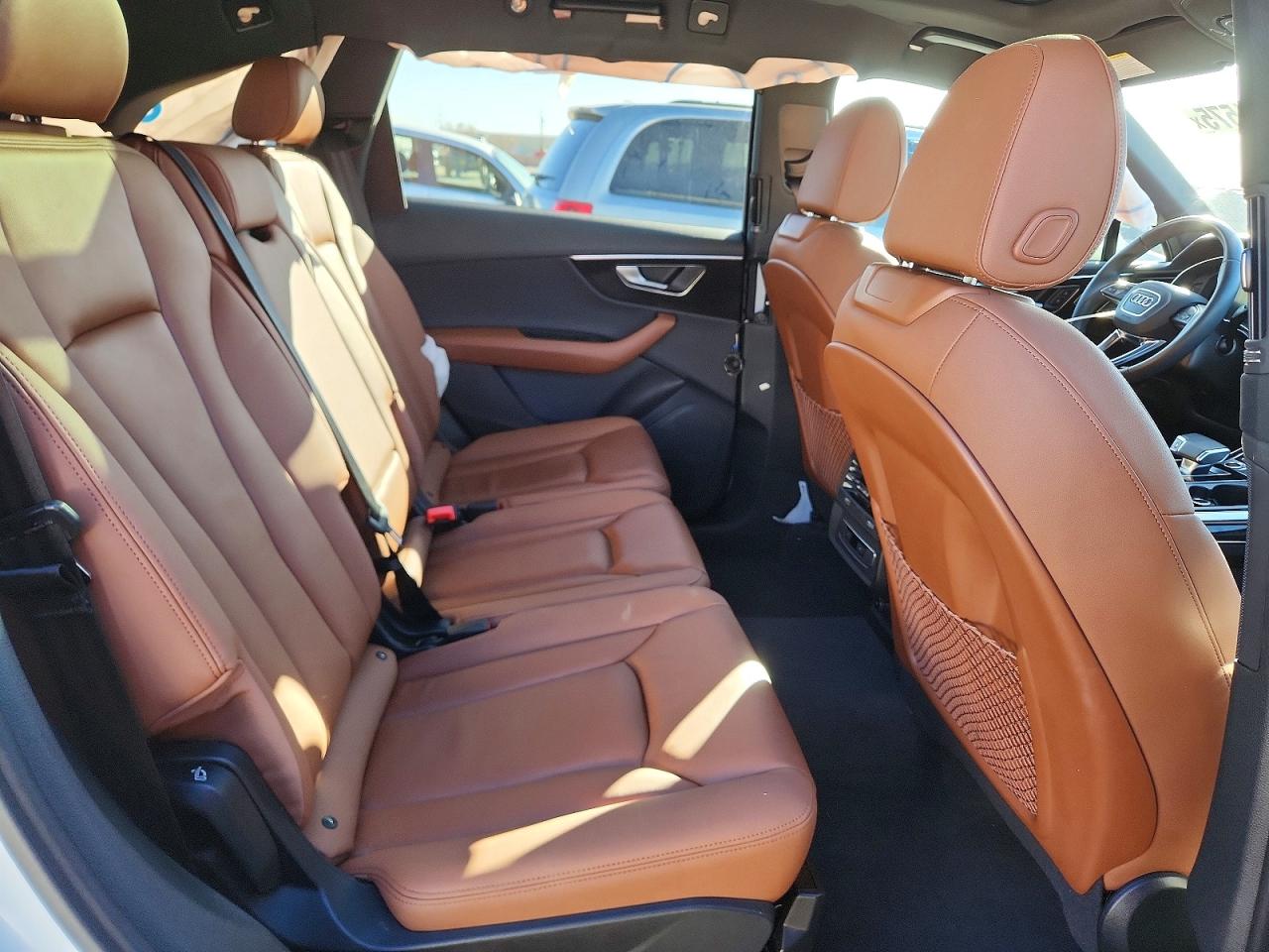 2023 AUDI Q7 quattro Premium