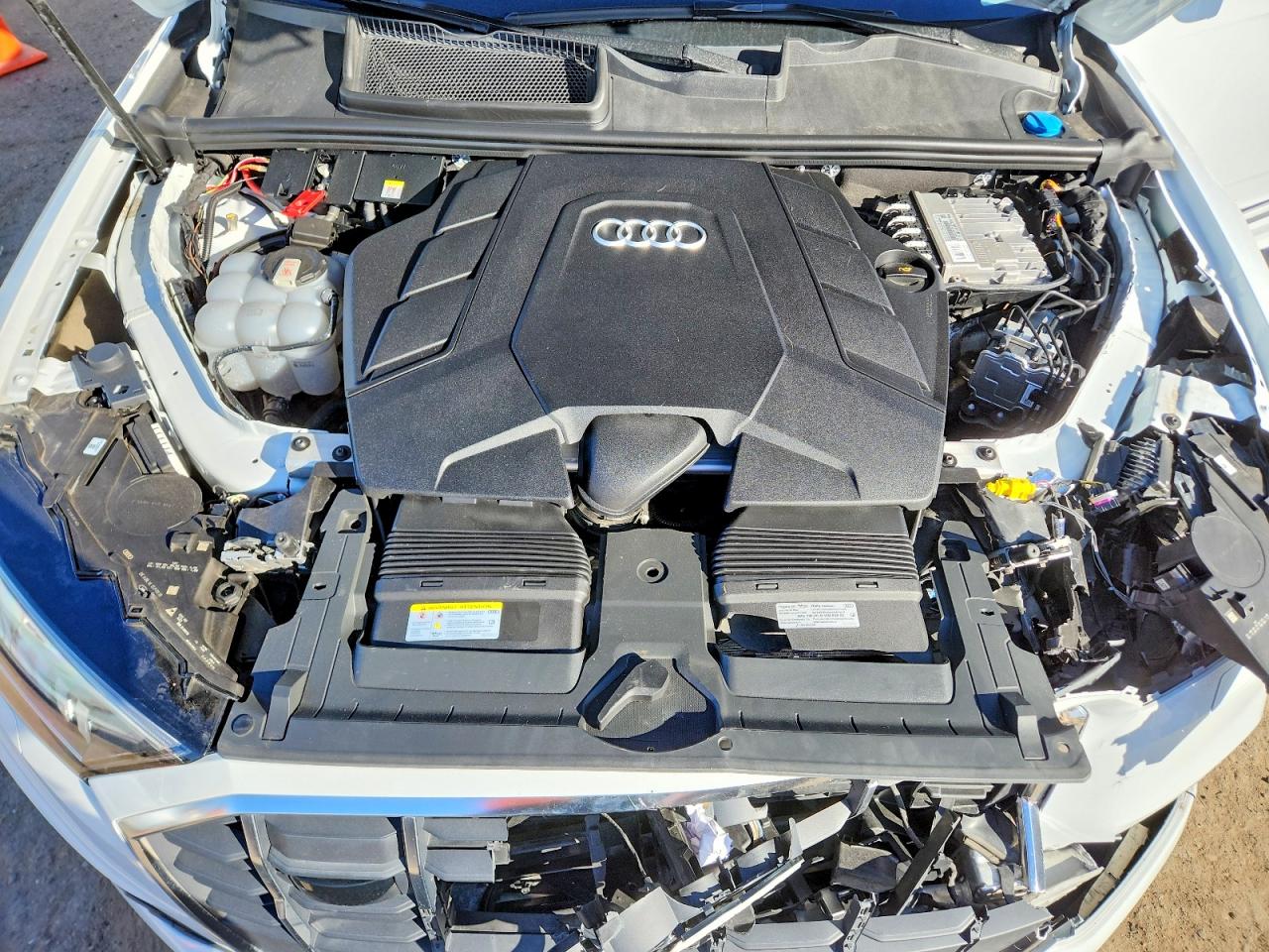 2023 AUDI Q7 quattro Premium