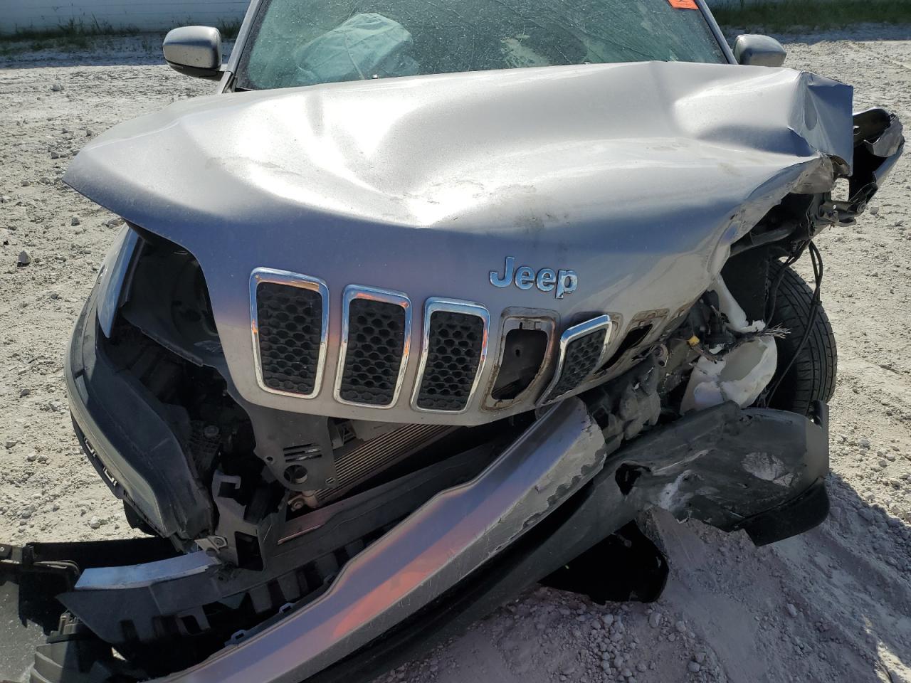 2019 JEEP CHEROKEE LATITUDE PLUS FWD