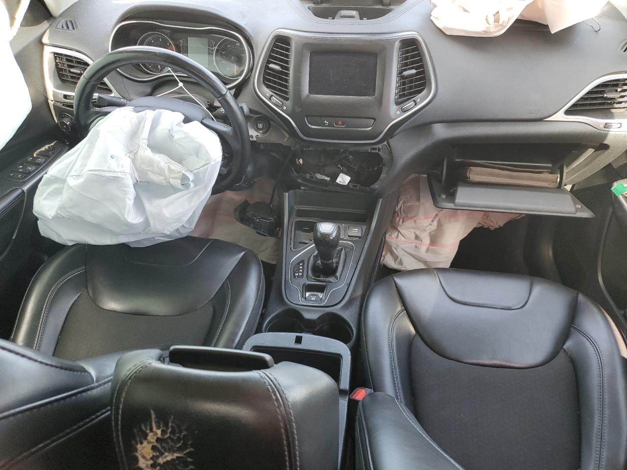 2019 JEEP CHEROKEE LATITUDE PLUS FWD