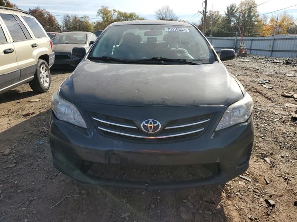 2013 TOYOTA COROLLA