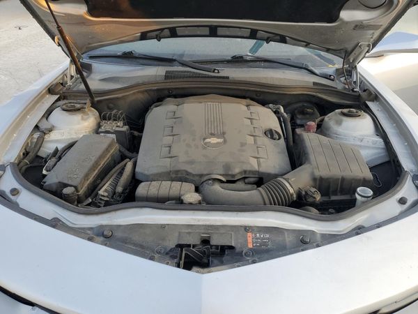 2014 CHEVROLET CAMARO 2LT — Engine bay