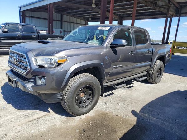 2017 TOYOTA TACOMA