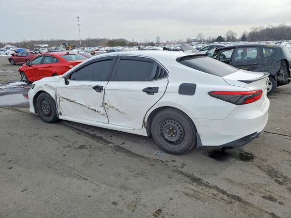 2019 TOYOTA CAMRY