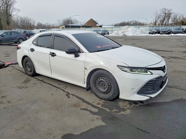 2019 TOYOTA CAMRY