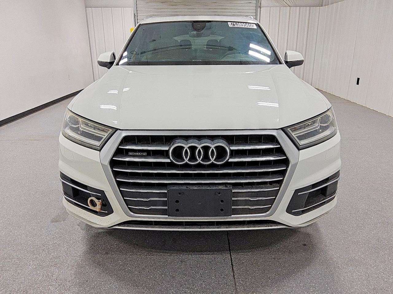 2017 AUDI Q7 quattro Premium Plus