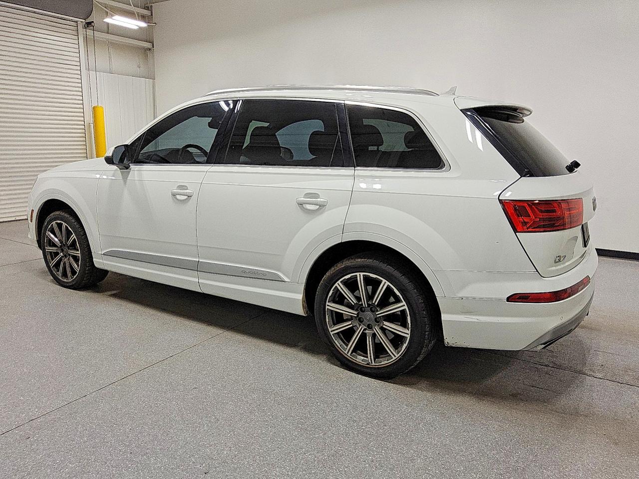 2017 AUDI Q7 quattro Premium Plus