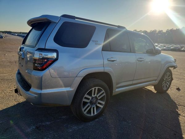 2022 TOYOTA 4RUNNER