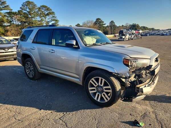 2022 TOYOTA 4RUNNER