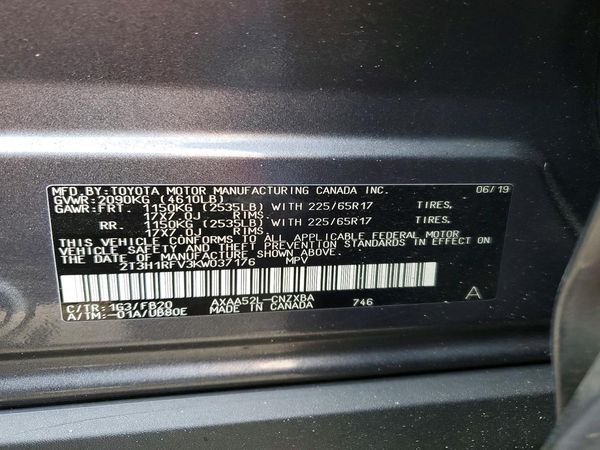 2019 TOYOTA RAV4 LE