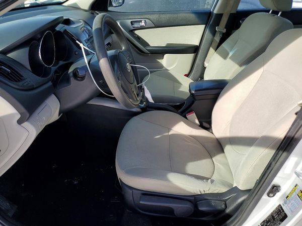 2013 KIA FORTE