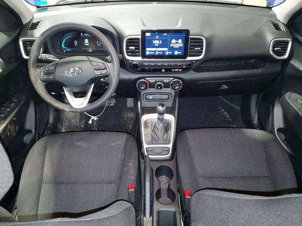 2025 HYUNDAI VENUE SE