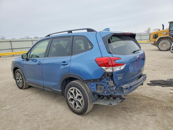 2021 SUBARU FORESTER Premium