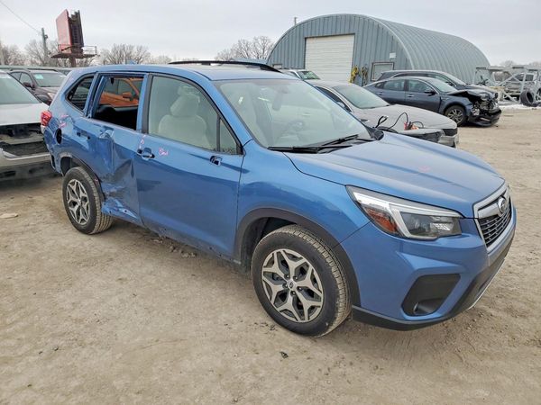 2021 SUBARU FORESTER Premium