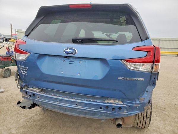 2021 SUBARU FORESTER Premium
