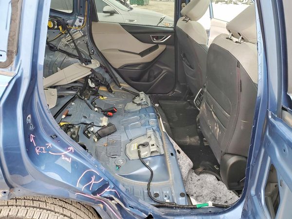 2021 SUBARU FORESTER Premium