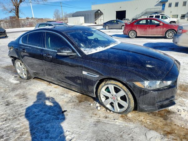 2018 JAGUAR XE Prestige