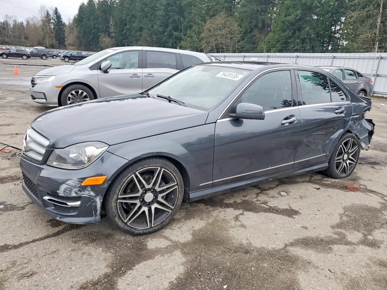 2013 MERCEDES-BENZ C