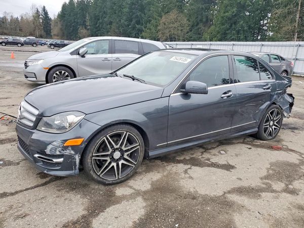 2013 MERCEDES-BENZ C