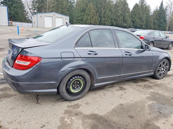 2013 MERCEDES-BENZ C