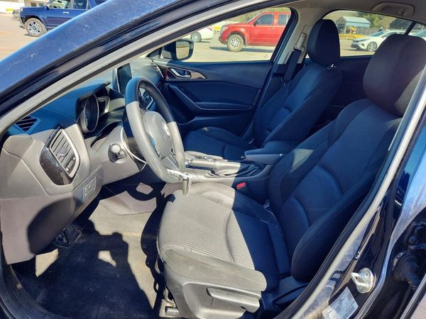 2016 MAZDA 3