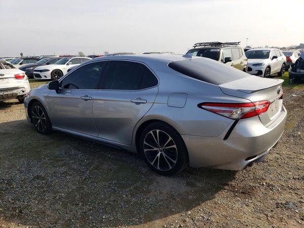2018 TOYOTA CAMRY