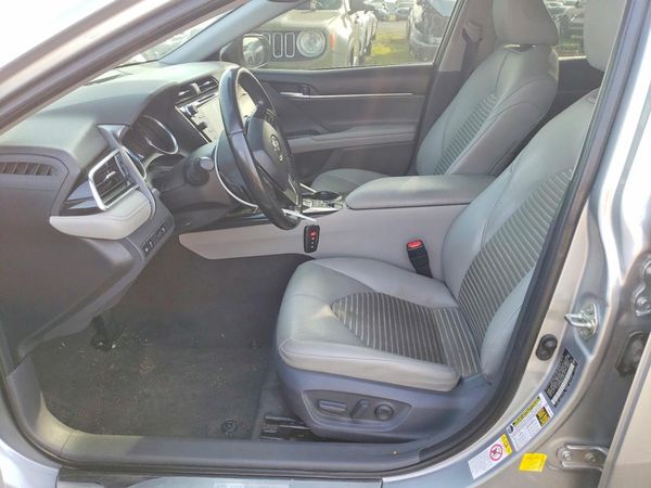 2018 TOYOTA CAMRY
