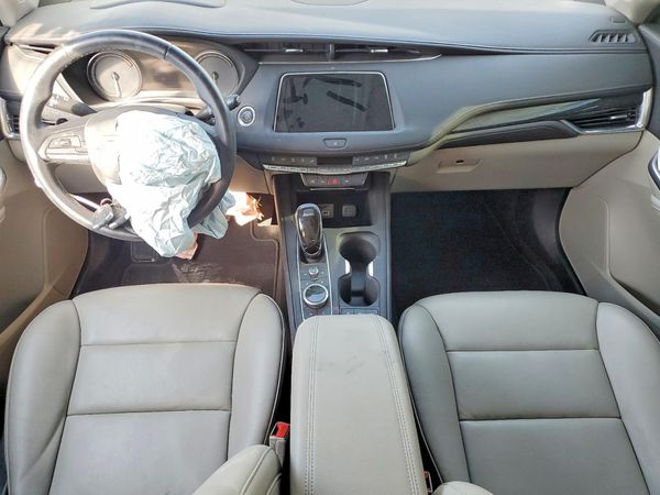 2022 CADILLAC XT4 Premium Luxury