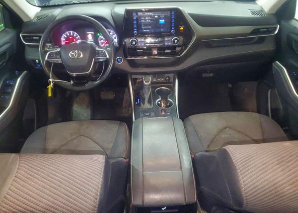 2020 TOYOTA HIGHLANDER