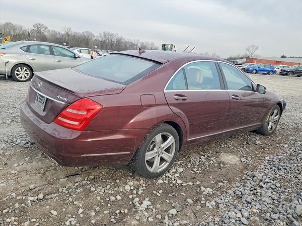 2013 MERCEDES-BENZ S