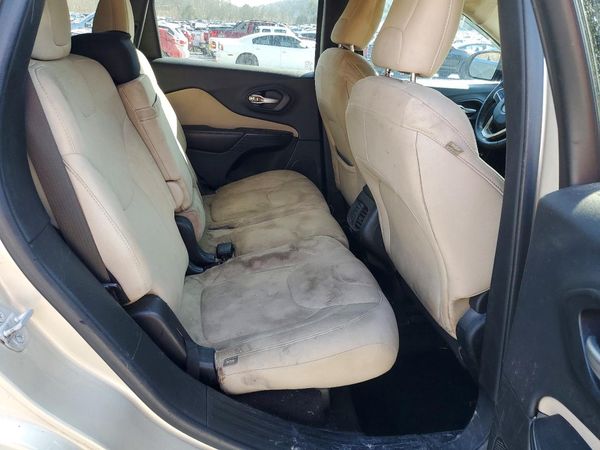 2015 JEEP CHEROKEE LATITUDE 4X4