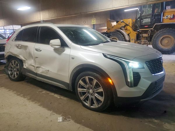 2022 CADILLAC XT4 Premium Luxury