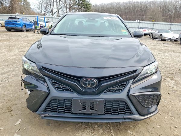 2022 TOYOTA CAMRY
