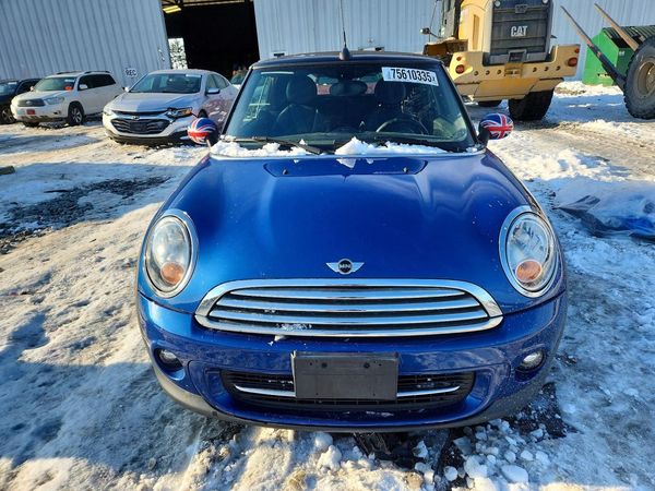 2015 MINI COOPER