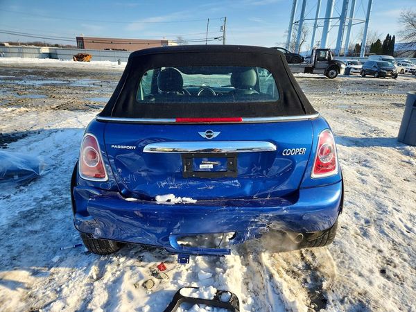 2015 MINI COOPER