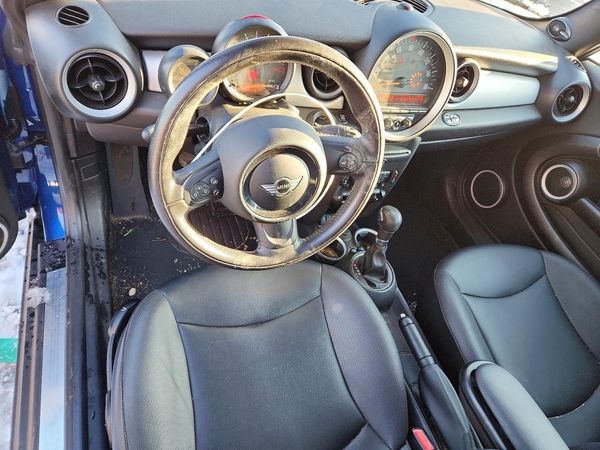 2015 MINI COOPER