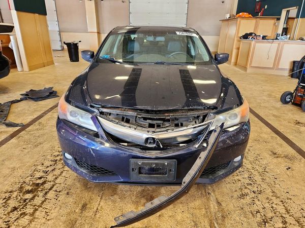 2013 ACURA ILX 24 PREMIUM