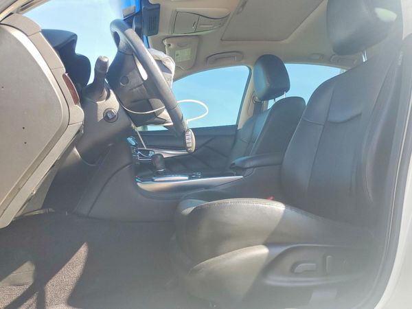 2015 INFINITI Q70
