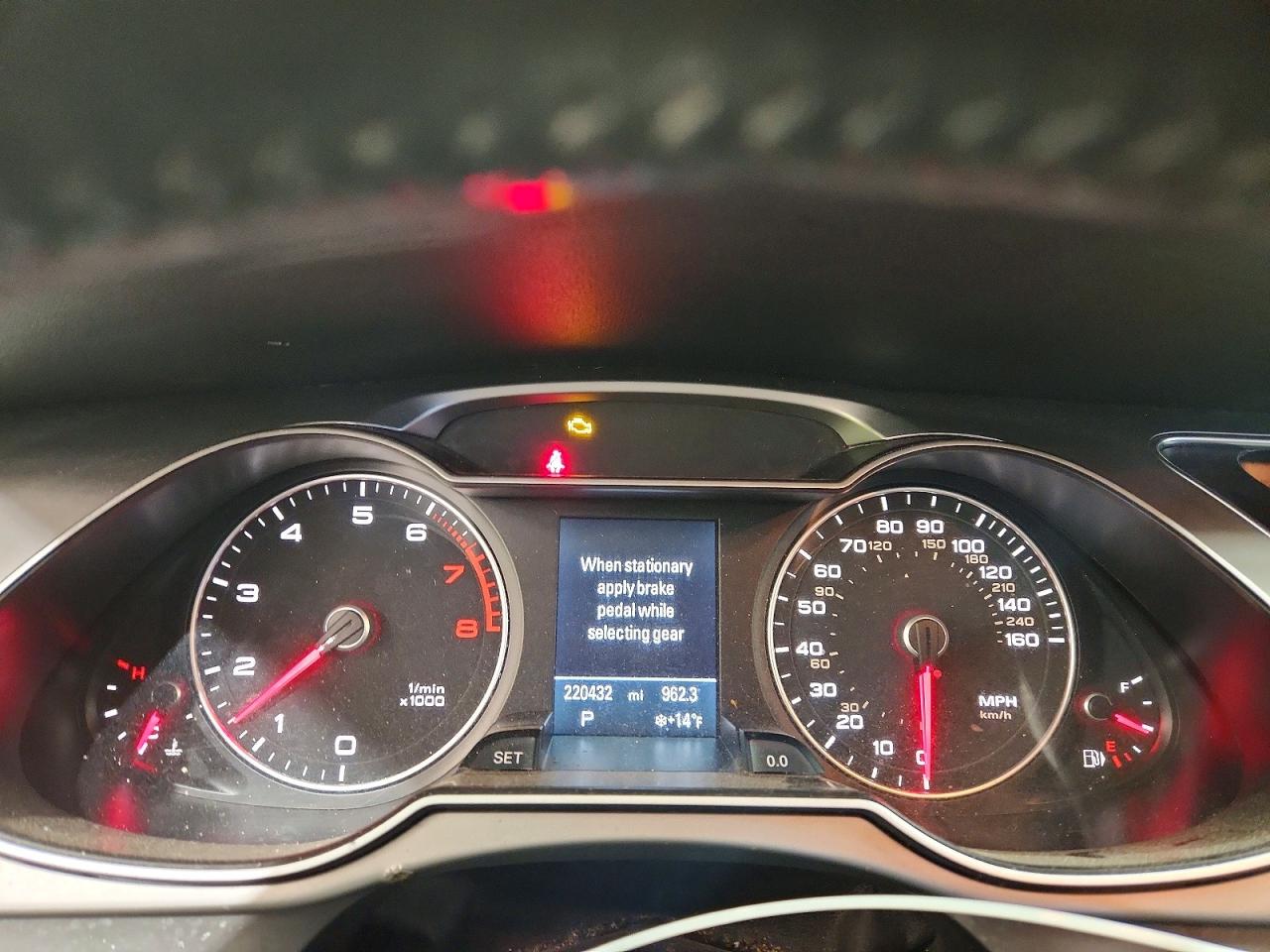 2015 AUDI A4 quattro Premium Plus