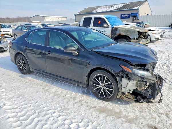 2021 TOYOTA CAMRY