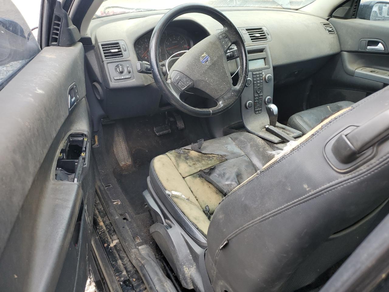 2011 VOLVO C30