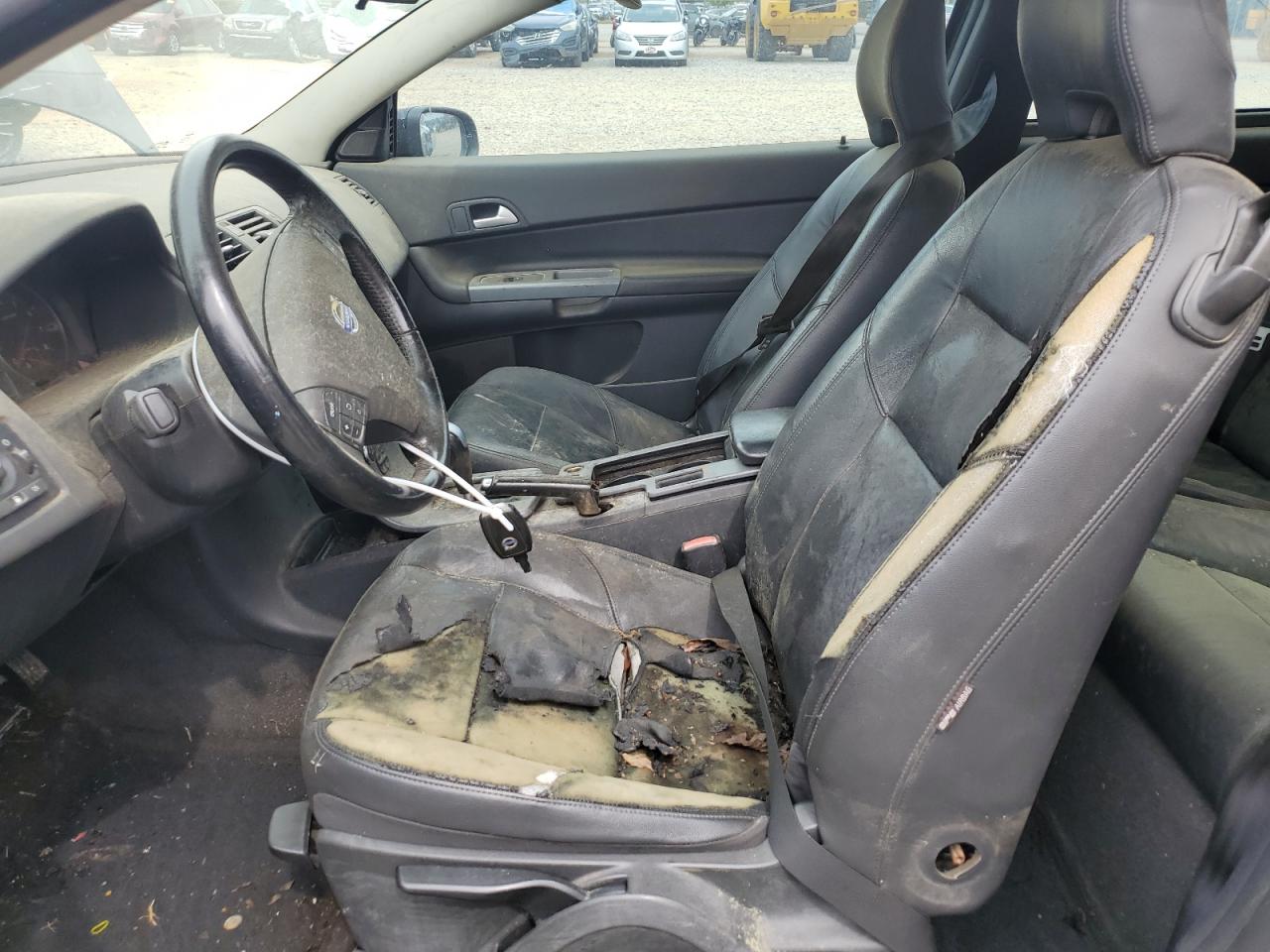 2011 VOLVO C30
