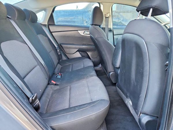 2022 KIA FORTE FE, LXS