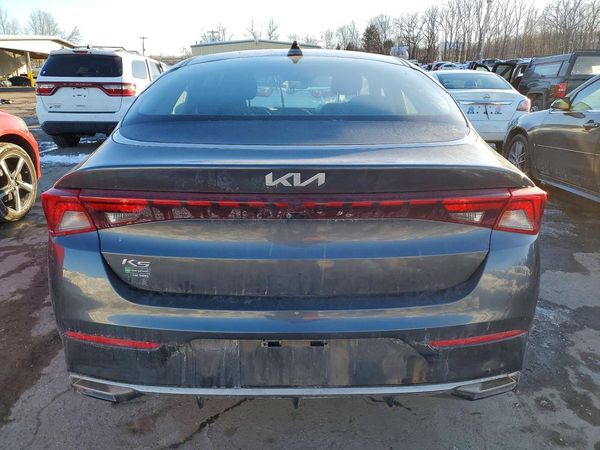 2022 KIA K5