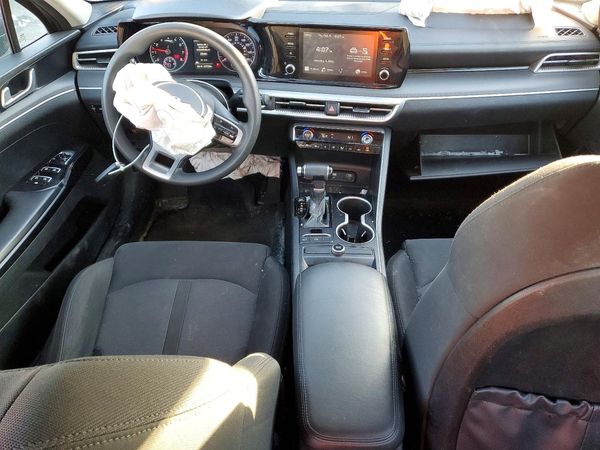 2022 KIA K5