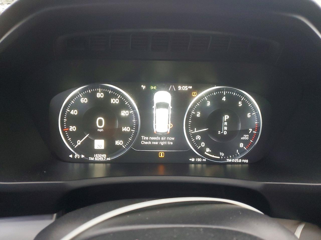 2016 VOLVO XC90 SV52 Momentum