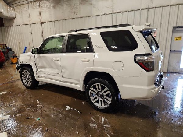 2022 TOYOTA 4RUNNER TRD Sport