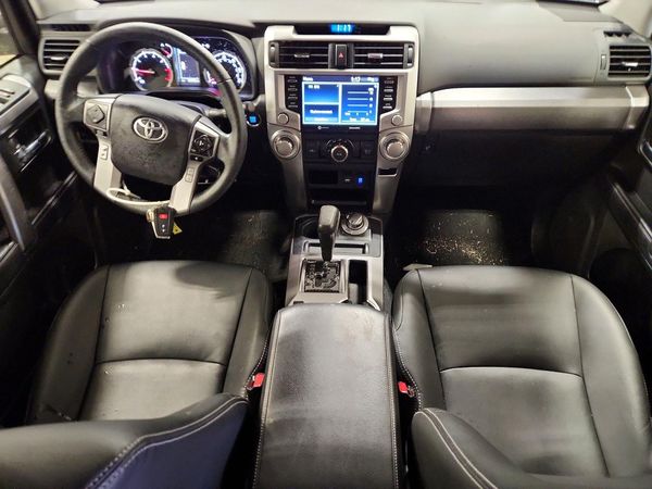 2022 TOYOTA 4RUNNER TRD Sport