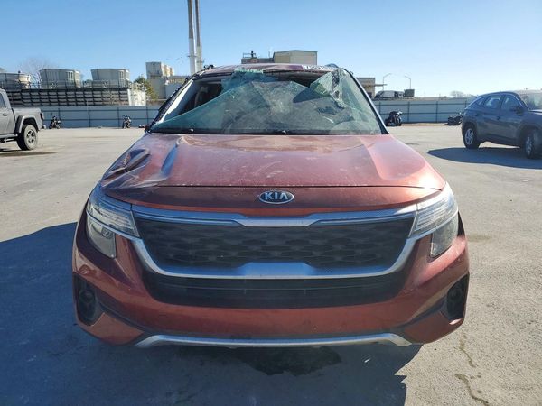 2021 KIA SELTOS S